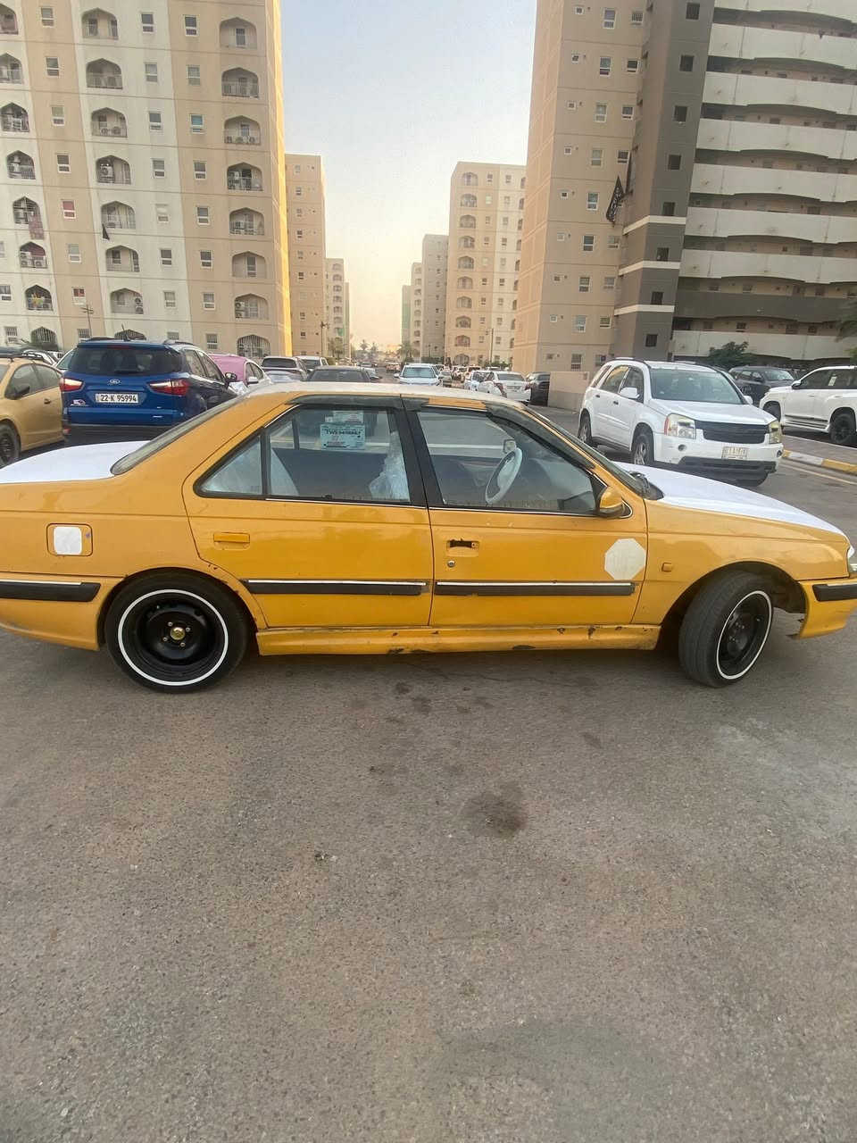 السلام عليكم بيجو بارص موديل 2010 كير مكينه خير من الله تبريدهه شغال بس فريز صدر امامي خلفي حداديه كهرباء كله جاهز السياره ب اسمي تحويل ثاني يوم 

سعرهه ٢٧ وبيهه مجال 

مكاني بغداد بسمايه 

***********
