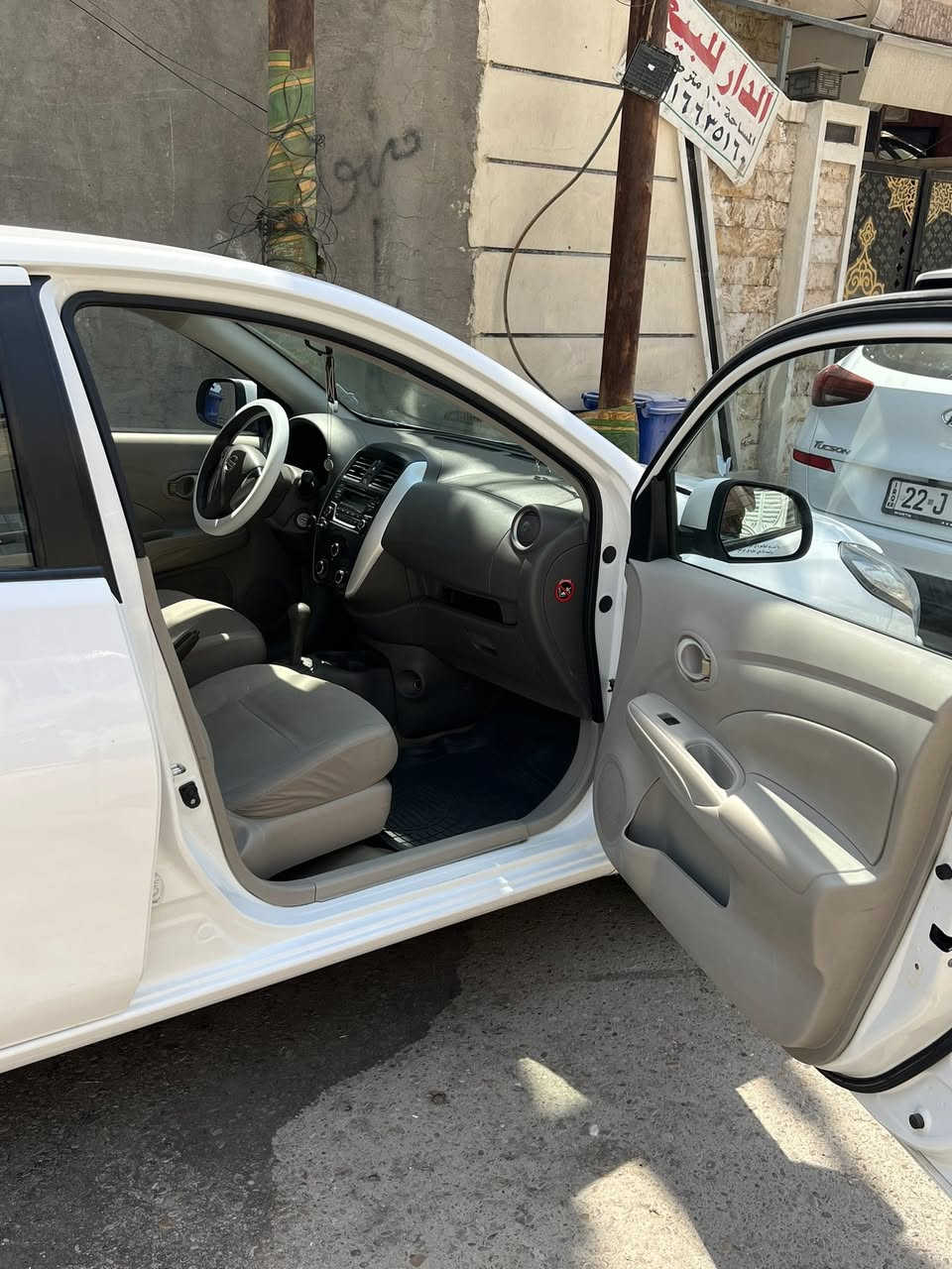 سياره للبيع سني هندي موديل 2018سياره بيه طخه اصبع بلحافه مال بنيد سياره بلاديه تخم تاير جواهه سياره اي نقص مابيه سياره مكفوله بس بيه  هاي الطخه  الوظحه بلصوره مكينه كير تبريد كله مكفول سياره مال بيت ممتعوبه مشكول الذمه اليكسر بحلال العالم متواجد ع فيس مكاني الدوره ***********
***********
