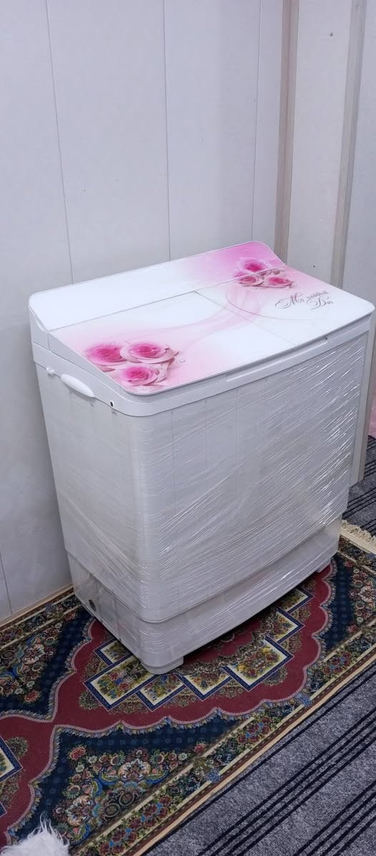 غساله حوضين حجم ١٠ كيلو شرط الشغل غسل وتنشيف جاهزه شرط الفحص وشرط النظافه السعر ٧٠ الف وبيها مجال *********** واتساب موجود البصرة, العراق
