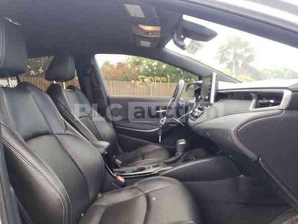 السلام عليكم 
للبيع 
كورولا 2020 وارد أمريكي 
رقم أربيل سيارة باسمي تحويل ثاني يوم ..
((ضرر كما موضوح بل صور)) 
مواصفاته 
ويل كب ١٨رياضي 
لا يت زنون 
اشاير بلمري 
نظام ECO
قيادة ذاتية
نظام سبورت 
مانع الانزلاق
محرك 2000
كير10نمر 
رادار امامي 
نظام تحديد مسار 
مثبت بسرعة
هاند بريك بصمة 
كشنات جلد 
داخل ألوان اسود 
وتخم تاير جديد 
فول تحكم سترين +تحكم شفتات 
كأمره خلفية 
السيارة نظيفة وجاهزة
العسر ١٧٠بيهه مجال بسيط 
رقم شمالي 
العنوان : ديالى / بعقوبة 
التفاصيل و الاستفسار 
الاتصال ع الرقم ***********
