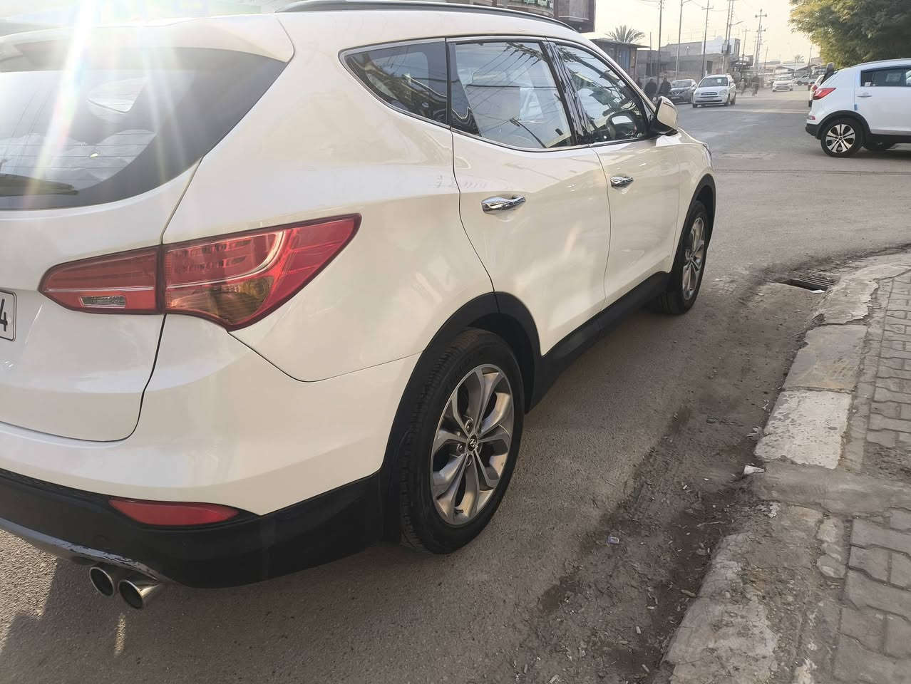 سلام عليكم اخوان سنتافيا خليجي ٢٠١٣فوووول عدا البصمه السياره حلوه وجاهز مابيه كل نقص بيه صبغ كد شيرين تقريباا بل صندوك وبيه كارت عرض إصبعين براس البنيد فقط والك الفحص رقم والسنويه جديد باسمي مكينه مبدله مال حاويه قبل فتره السعر المطلوب ١٥٧للاستفسار ***********
