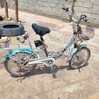 دراجة شحن • بحاجة بطارية وعقل • نجف شارع المعمل