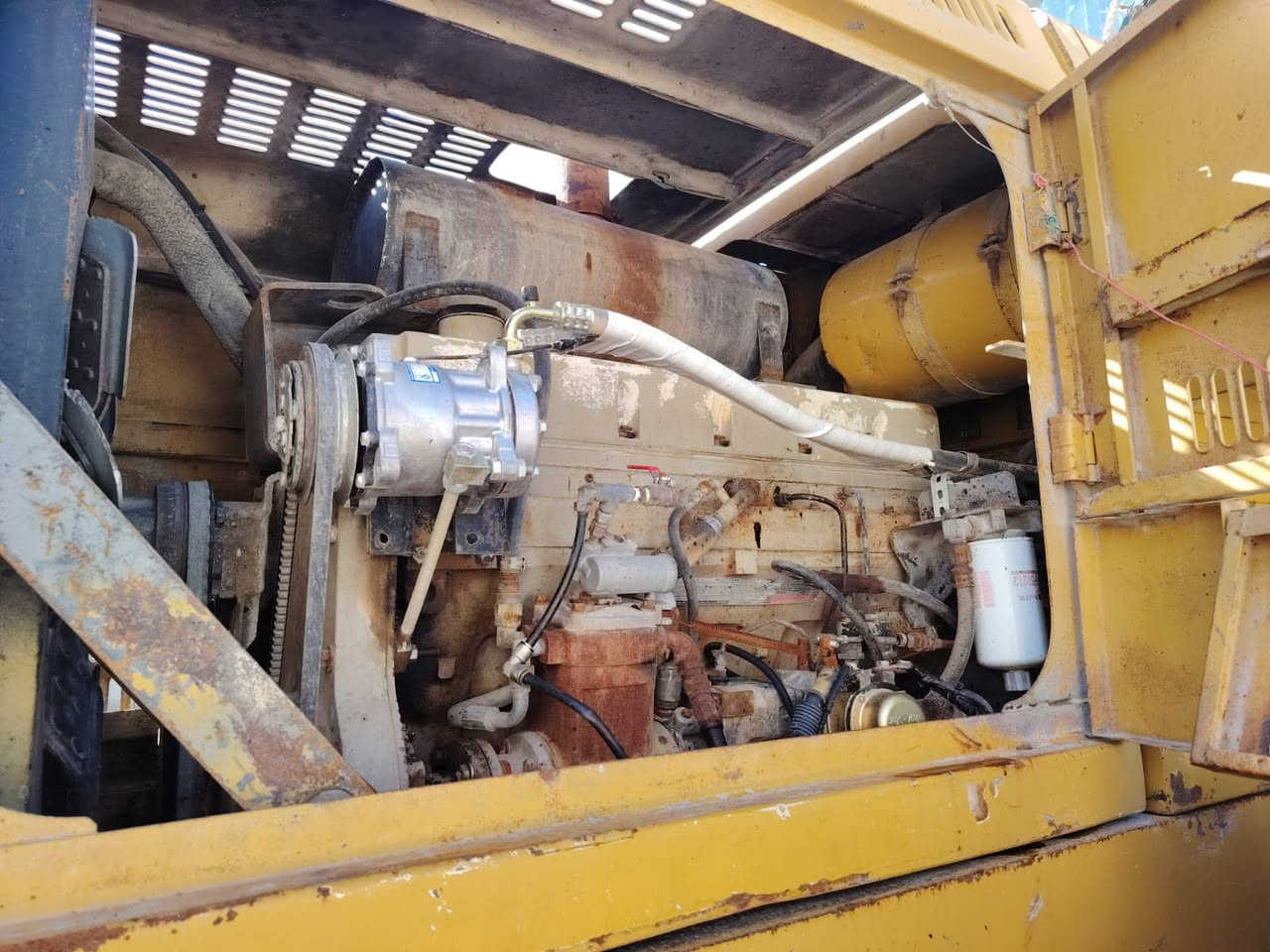 للبيع شفل حجم 85 مديل 99 وارد امريكي رقم بصره لماني تحويل كهربائي مكينه كفاله من كلشي كير تركم اكسن محرك بلاد تربير شغل تخم تاير عنوان بصره الزبير ***********/ ***********
