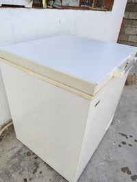 مجمده للبيع العرض 72 ماطور وغاز شركه نضيفه داخل وخارج الاستفسار 078266...