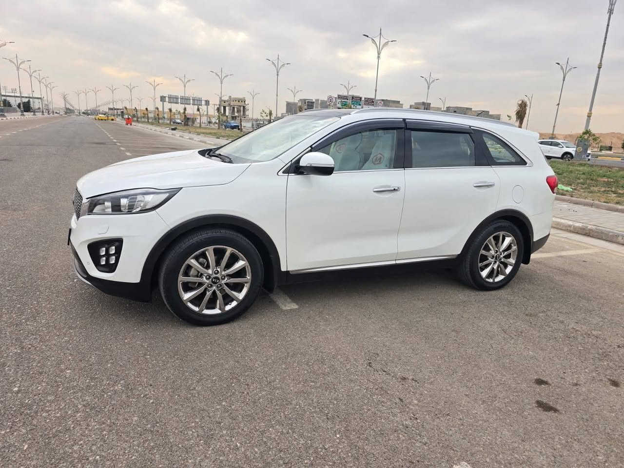 سلام عليكم سورنتو موديل 18 خليجي
فول مواصفات بانوراما كراسي كهرباء جهتين

كير مكينه حداديه تخم تاير تبريد تتفئ شرط الفحص

 باسمي تحويل مباشر

السياره كفاله فقط جاملغ اكلير بدون فتح بدون معجون 

مكان السياره كربلاء  سعرها 208 وبيها مجال بسيط استفسار

اتصل  ***********
