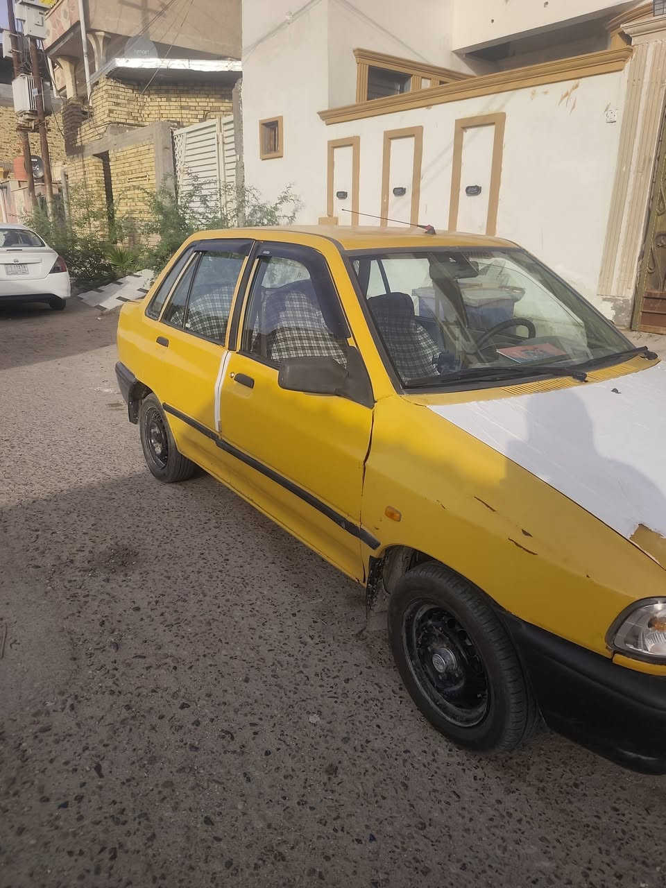 سايبا مديل 14 سيارة مرتبه كير ومكينه نظيفات سنوية لل27 عليها غرامات 100 فقط على المشتري سيارة بيها خياسات ملكطه وكلها كدام عينك السعر 20 وبيها مجال قليل العنوان بصرة شط العرب الرقم ***********

