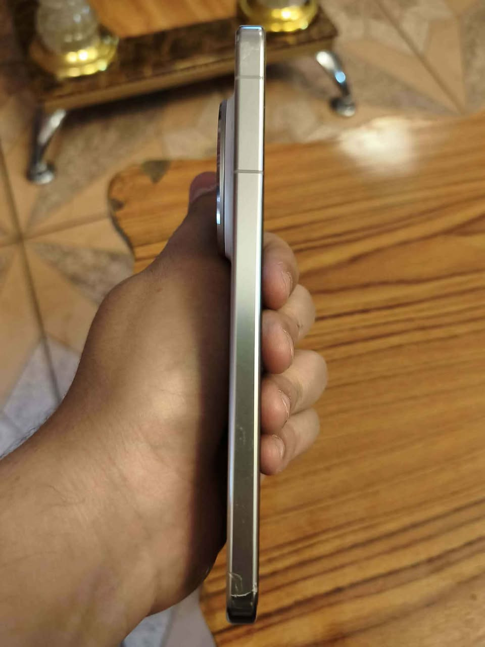 للمراوس فقط
هواوي ميت 70 Huawei Mate
ذاكره 512 لون ابيض.
ملاحظة، خدمات گوگل Google كلها شغاله 100%.
نظافة 100%، مابي اي شخوط او ضربات

غراضه كامله كارتونه وشاحنه 66 واط وگفر
مكاني بغداد
مراوس فقط شعندك راسلني .. خاص او واتساب

*********** بغداد, العراق
