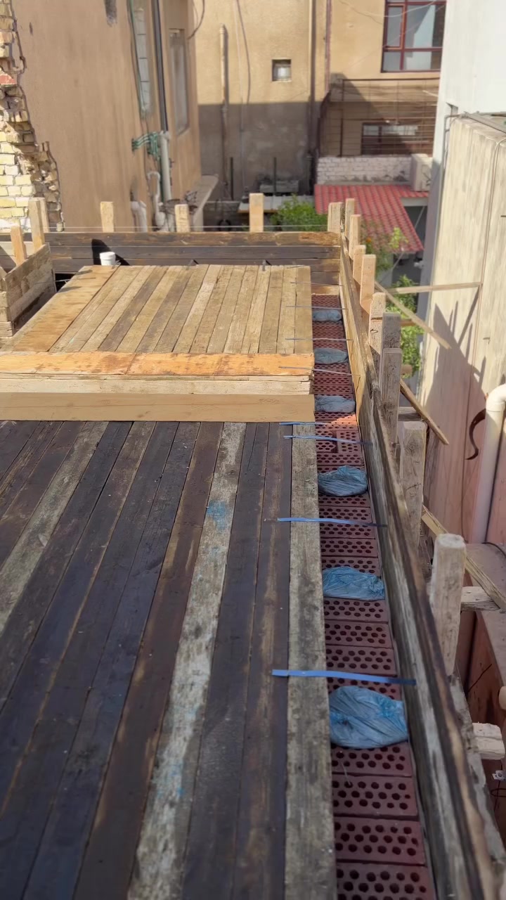 سلام عليكم نجار متفرغ عملي بغداد كرخ ورصافة شغل درجة  اولاشوف بعينك التزام بل مواعيد نجارة وتسليح وصب اي ستفسار اتص ودلل ***********
