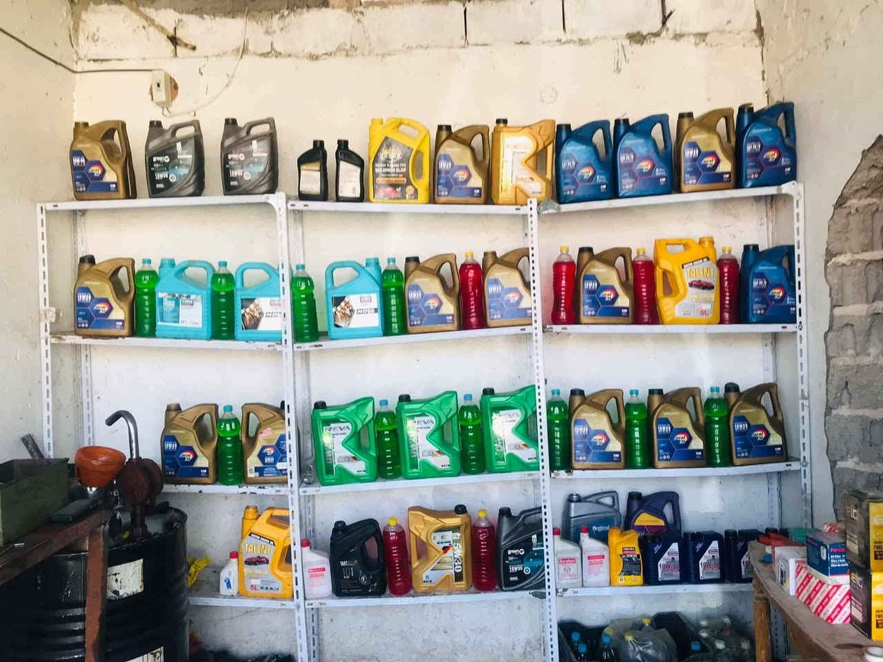 السلام عليكم غراض بنجر كاملة مثل ما واضح بل صور مكاني كربلاء حي البعث السعر مليون ونص وبيهن مجال قليل 
***********
مامتواحد عل فيس هذة الرقم بي واتساب
