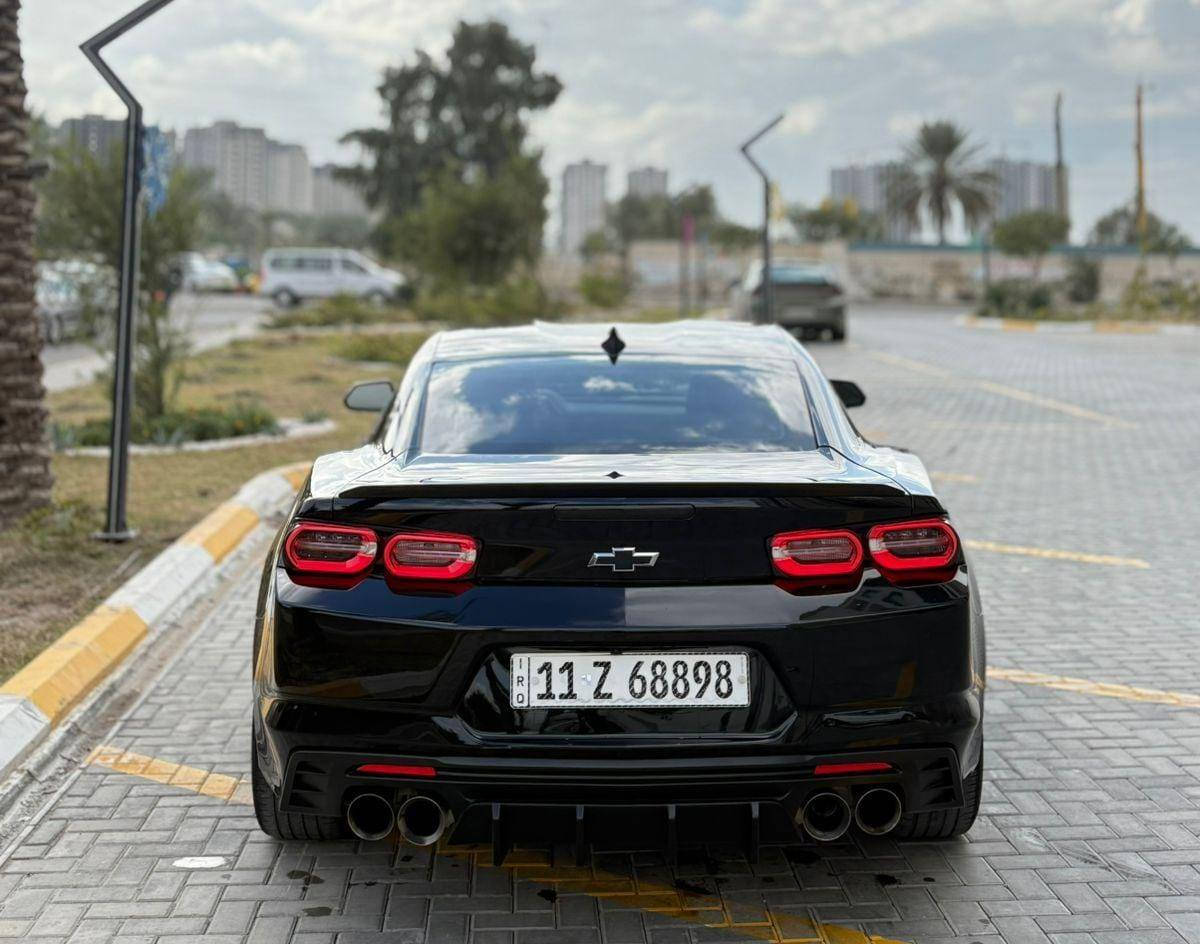 للبيع كمارو سته سلندر 
Camaro 2023 v6  3.6 
 
شاشة 
بريك بصمة 
كشنات كهربائي 
كاميرا 

كلين تايتل بيها فعصه بلجاملغ الخلفي ومصبوغه

صور الحادث مرفقه

سعر 197  بيها مجال بسيط 

مكان السياره بغداد حي الاطباء بلجهاد قرب خدمي شارع المطار للتواصل 
***********
