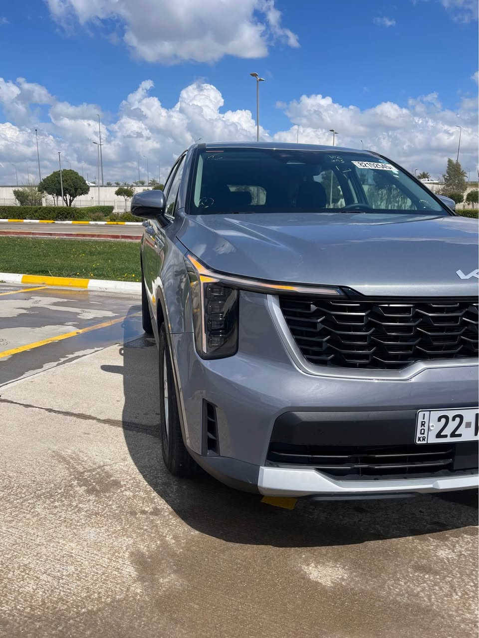 سورنتو 2️⃣0️⃣2️⃣5️⃣
وارد امريكي 
حدثها بابين جهة السكن تبديل + صبغ 
ماشية 5000 مايل اخت الزيرو 
بجم كبس 
مواصفات السيارة /
بصمة ابواب وبصمة تشغيل وتشغيل عن بعد 
تحديد مسار
نقطة عمياء 
قيادة ذاتية 
رادار امامي + خلفي 
7 راكب
انارة ترحيب باليدات عند اقتراب البصمة 
رقم اربيل الجديد 
تحويل او وكالة بشرط 
السعر / 265$ وبيها مجال 
مكان السيارة / اربيل 
***********
*********** واتساب أربيل, العراق
