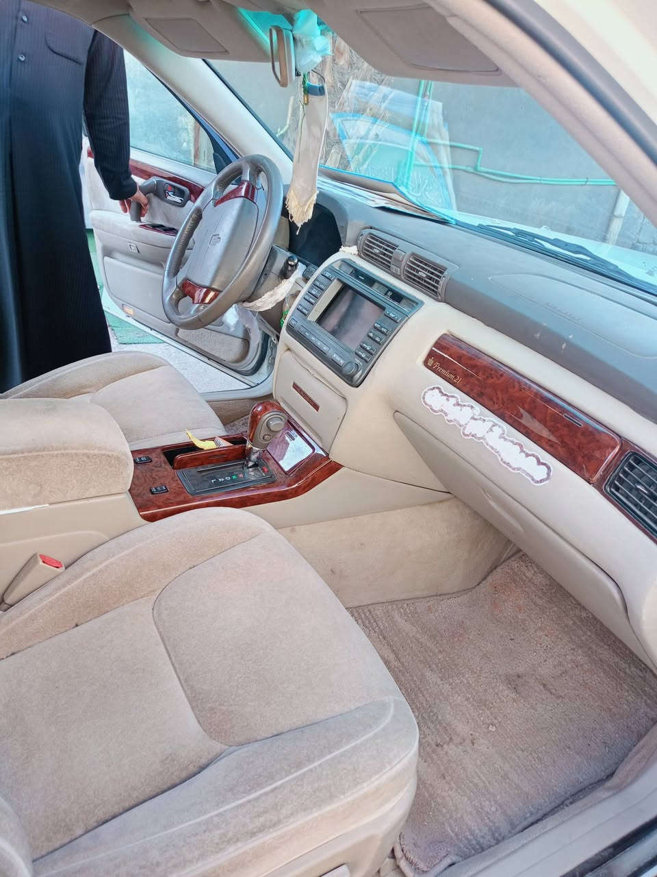 السلام عليكم
ملكة 2002  سياره جاهزة مكينه كير حداده تبريد خير من الله السيارة محجوزلهه ذي قار والحجز موشر بالمرور ‏‪0782 437 8569‬‏ مكاني ذي قار
