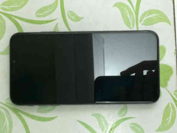 ايفون Xmax 256 ضهره مكسور والكامرة الخلفية واگفه 
سعره 150 وبي مجال قليل 
***********
