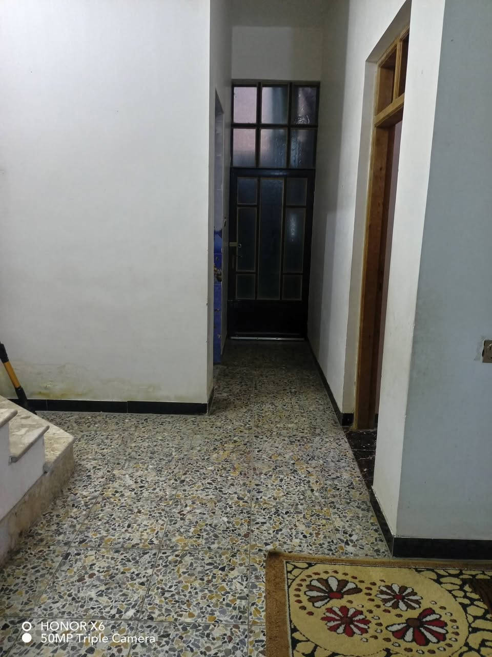 السلام عليكم بيت للبيع في حي الجغيفي الثانيه مساحه البيت 150 متر البيت قاطين البيت مجاور أسواق جنه يبعد عن شارع 12 / 100 متر تبليط مي كهرباء جاهز السكن وسعره مناسب الاستفسار ***********
