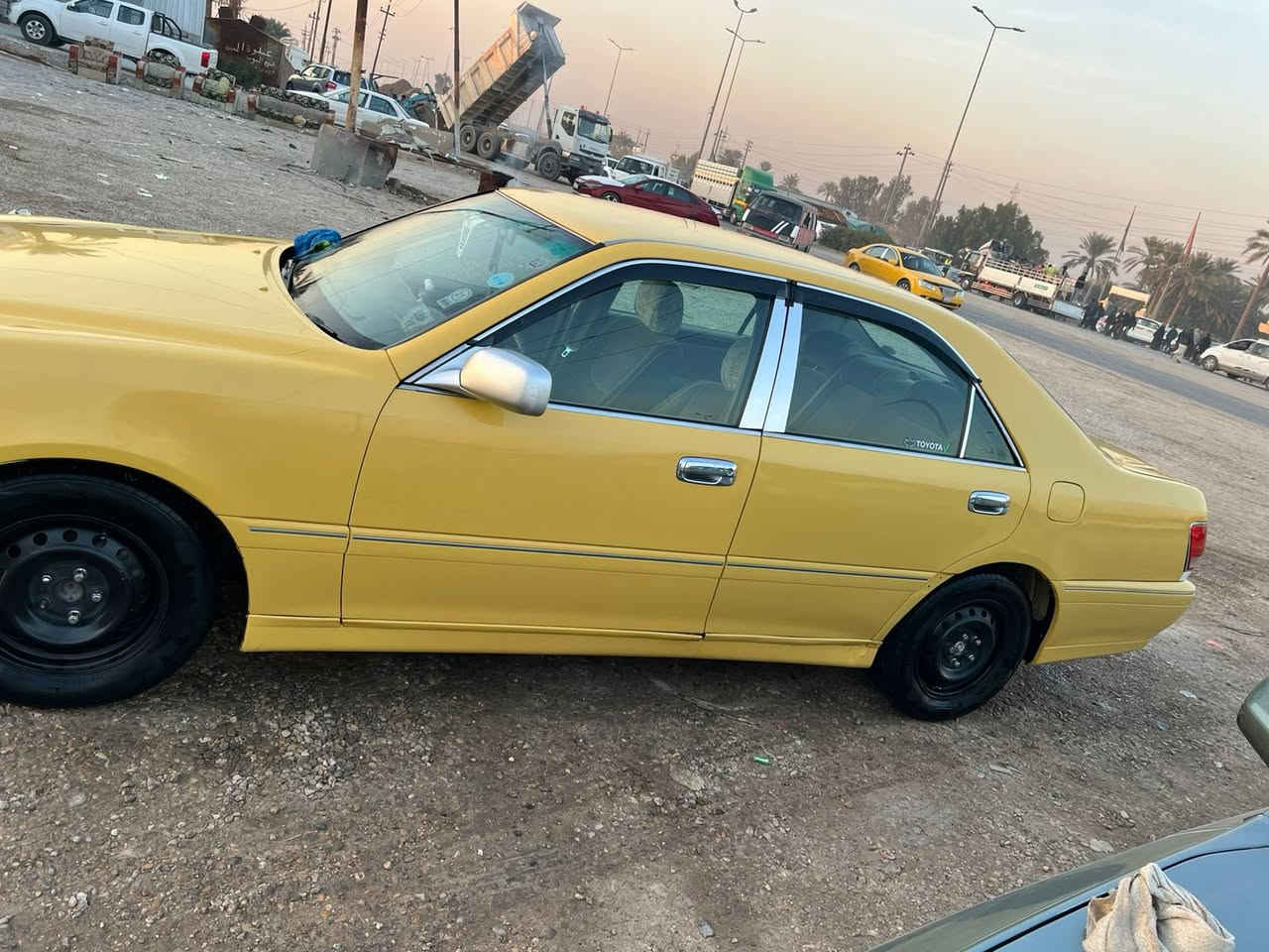 سلام عليكم ملكه 2003شاصي 171اصل كرستال دكمتين مكينه ديفورالصغير سياره كصه قماره وحده دشبول عارف عيساوي تحويرت نجف فوك او جوه حداديه فول رقم كركوك لامفوحص ولا مدفوع كمرك وكاله فقط خط سياره نجف بغداد لايتات كرستال اصل 
مكان سياره صويره 
سعره 55عليه غرمات 3اوراق بيه مجال قليل 
 0788 637 6556
