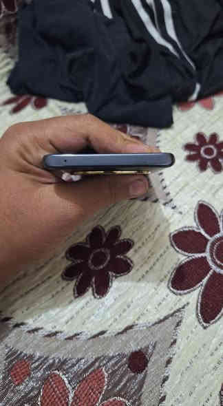 للبيع هونر x9b 5G
السعر 235او بي مجال حك الجيه 
مكاني كربلاء الحسينيه 
هاتف ***********
