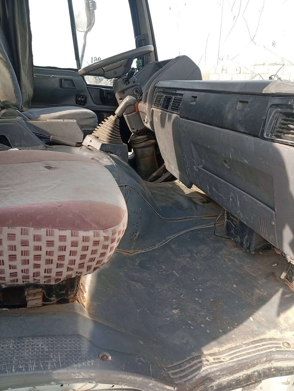 نيسان البيع بدون مكينه وكير امداور ثاني يوم رقم بغداد مشروع وطني ***********
