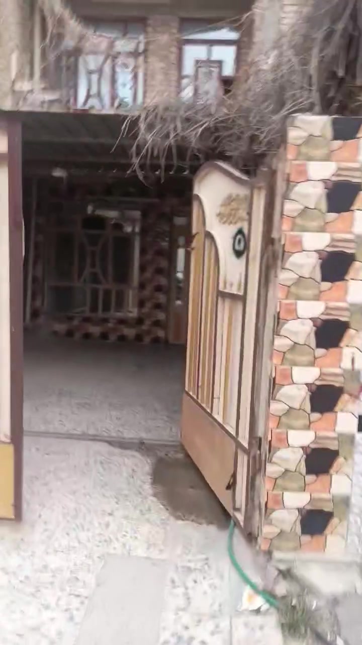 🏚️للإيجار مشتمل مساحته 80متر🏚️✅
📍الشعب - شارع الصحه - مقابيل مطعم محمد الكردي 

🚫يحتوي على استقبال ومطبخ وخدمات خارجيه وخدمات داخليه وغرفه نوم 

🔒ايجاره400قفل

للاستفسار الاتصال على الارقام..

حيدر الزبيدي 
📲***********

جاسم الدراجي
📲***********
