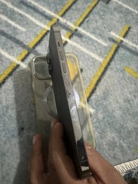 آيفون ١٣ برو ماكس • شاشة مبدلة • نضيفه