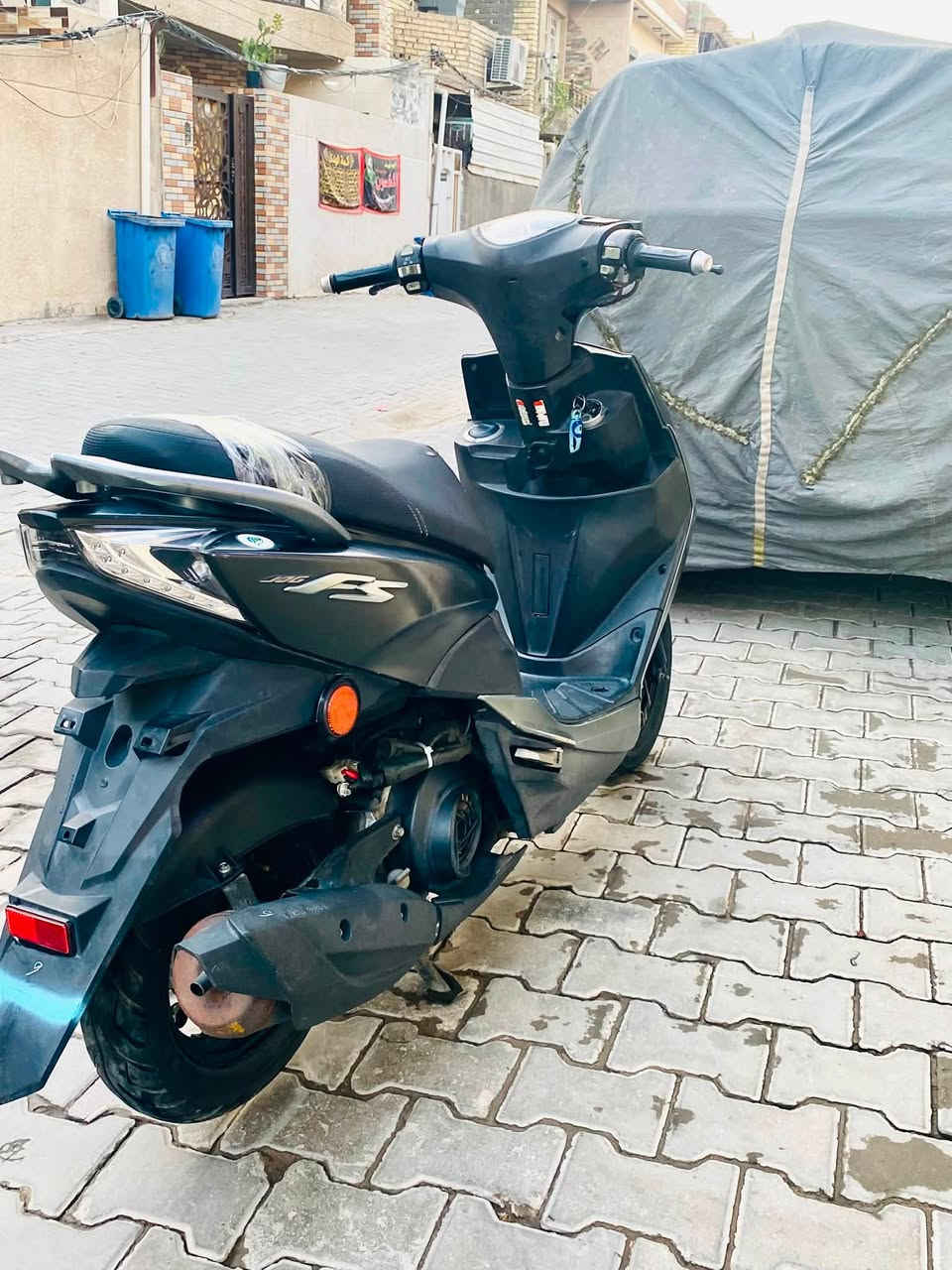 دراج MAX حديث 
ماشيه 2788يعني الفين دراجه كلها بلاديه 
شرط نضافه دراجة مال رمبه صارلها أسبوع نازله من المعرض المديه 2019 ماخذه رمبه اوراق المعرضه موجوده يعني مو مال شارع 
دراجه كفاله عامه الدراجه علي ايدي شوفت عيناك
دراجه ياباني الاصليJFجديد شرط الوكاله
السعر 10ورقه  ***********
