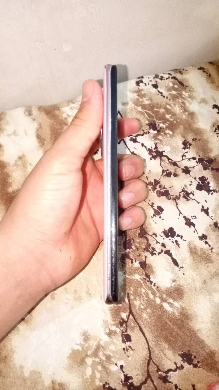 سلام عليكم
انفنكس زيرو 40 ذاكرة 512بطارية A5000
الجهاز كلة شغال ما من عدى الشاشة 
عنوان بغداد الشعب حي اور مقابل جامع عمار بن ياسر رقم *********** سعر 70وا بي مجال
