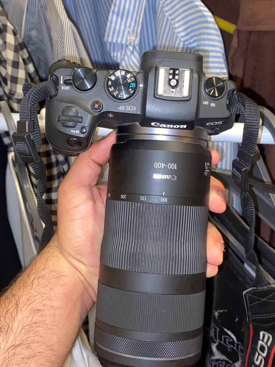 Canon EOS RP الكاميرا
العدسة Canon RF 100–400mm
وياها تجي الحقيبه كانون خاصه بيها والشاحن ثنين والبطاريات ثنين ورام ٣٢ كيكا وكله جديد ونضيف العدسه راقيه وجديده والكاميرا اي خدش مابيها مع الضمان ومواصفاتها راقيه كلش

📸 مستشعر Full Frame بدقة 26.2 ميجابكسل
⚙️ معالج DIGIC 8
🎥 تصوير فيديو 4K
🚀 تصوير متواصل حتى 5 إطارات بالثانية
📱 شاشة متحركة تعمل باللمس
🎯 نظام تركيز Dual Pixel AF

تحب تشوف شغلها والسعر راسلني خاص


**إذا كنت صاحب هذا الإعلان وتريد حذفه لأي سبب، رجاءا أرسل رسالة إلى الدعم الفني**