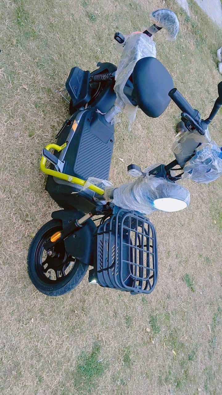 دراجه شحن حجم 14 
سعر ٤٠٠ وبيهه مجال 
مكان المحموديه
***********
