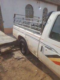 نيسان البيع مديل 1988 محرك كير شرط السعر 33 وبي مجل 07502048421