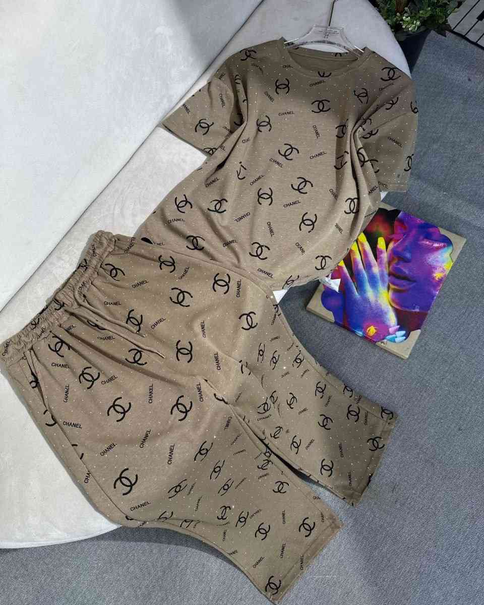 #تراك الكولكشن الصيفي  يبداً من هنا 📍

سوت رياضي  مليان ستراس حراري  قطعتين خامة ايروبين ناعم 

 
قياس:38-40-42-44-46-

كوالتي عالي الجودة للضمان الفحص بحضور المندوب 

يتوفر _ نظام استبدال+ استرجاع.

سعر 20  

 توصيل جميع محافظات العراق 🇮🇶
#ملابس #ملابس_بنات #ملابس_تركية #موضة #ملابس_اطفال #ملابس_محجبات #ملابس_شتوية #موضه #ملابس_نسائيه #ملابس_الصيف #ازياء #فساتين #ملابس_صيف #ملابس_نسائية #ملابس_سهره #فستان #ملابس_عيد #ملابس_نوم #أزياء #ملابس_اولاد #فاشن #ملابس_رجاليه #ملابس_العيد #لبس #ولادي #ملابس_ماركات #ستايل #عالم_الأزياء #عرض_ازياء #الموضه_والجمال


**إذا كنت صاحب هذا الإعلان وتريد حذفه لأي سبب، رجاءا أرسل رسالة إلى الدعم الفني**