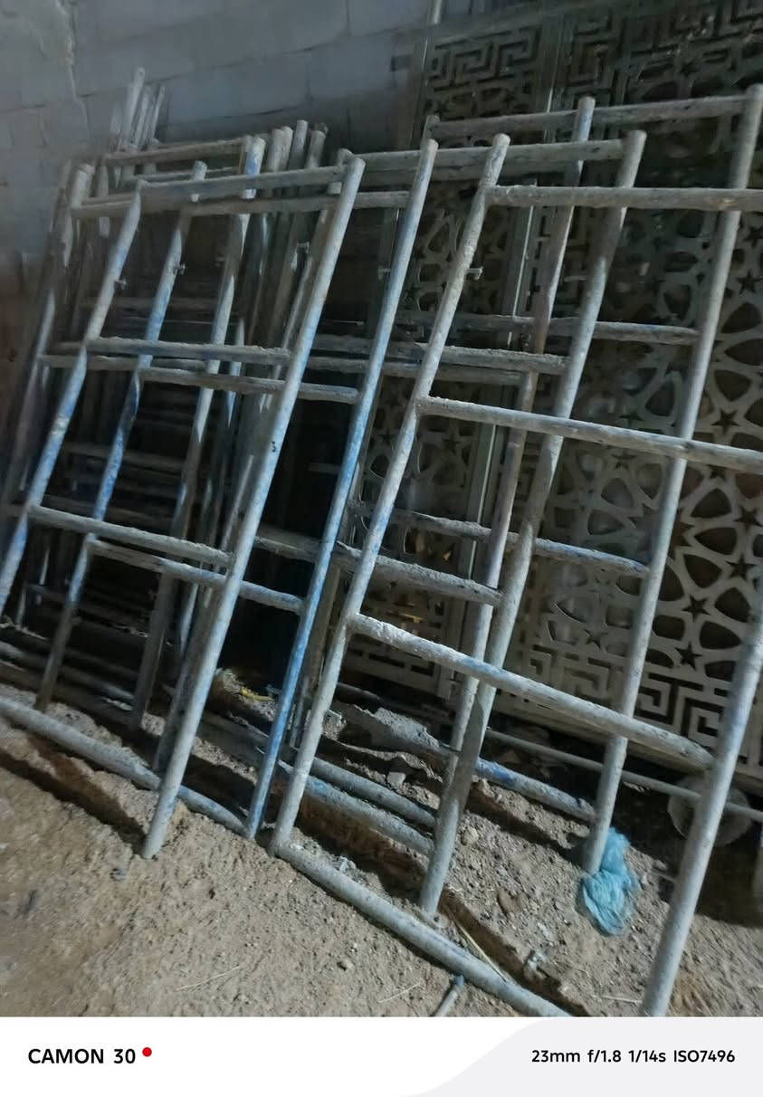 سلام عليكم سكله للبيع مال بنيان  جديده مكانه نجف 30 قفص تقريب تفضل خاص وتدلل أو تتصل ع رقم ***********
