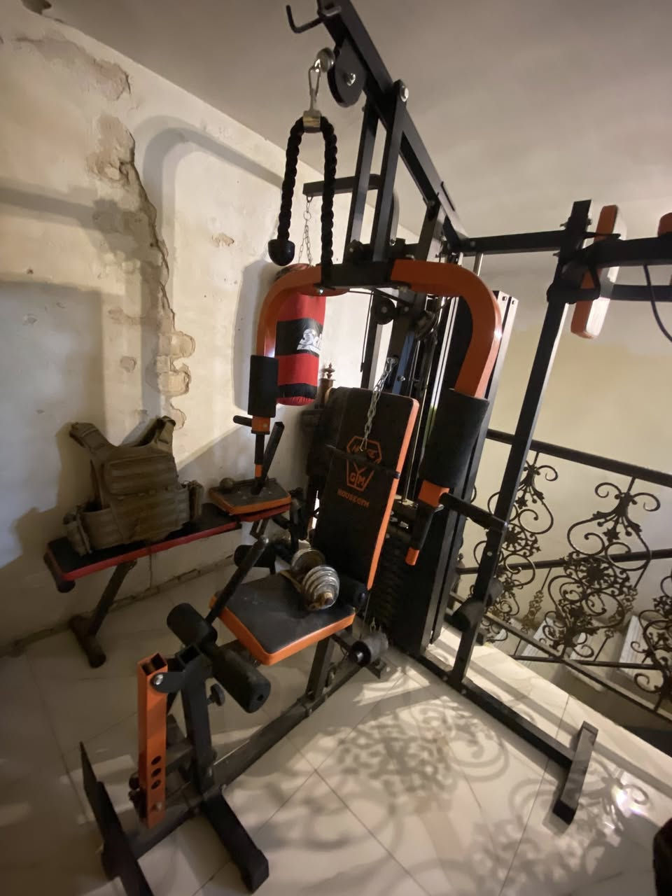 عيني جهاز كامل سعره ١٧٠ مكان بلديات سوق الميت  ***********
