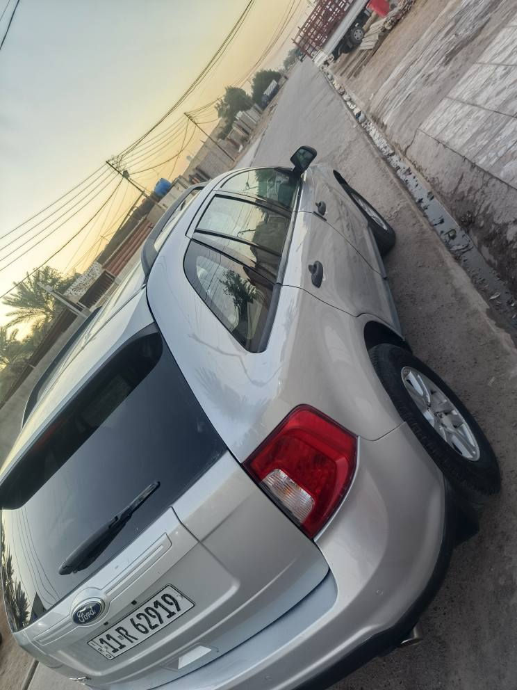 ***********
فورد ايدج مديل 2012وارد امريكي  حادث  باب السايق  بدوون دواخل 
بيه صبغ 5قطع فقط جماليه  مسجل سيدي  اواكس رام بلوتوث 
 حساسات خلفيه  حساسلت ويل 
تخم تاير نظيف  صدر خلفي امامي  نضيف 
تبريد قطعتين  ثلج
تحكم ستيرن جهتين كروز سرعه 
نظام ABS سياره  جاهزه او خير من الله 
رقم بغداد سعر 85
او بيه مجال مكاني بغداد مدينه الصدر 
رقم الهاتف *********** بغداد, العراق
