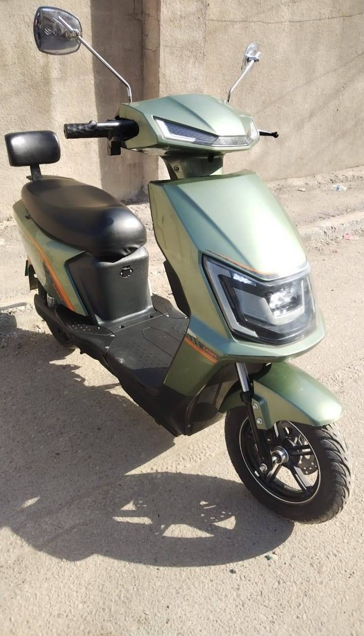 السلام عليكم
دراجه شحن ماكس نضيفه كلمله كل نقص مابيه 
شاحنه اصليه بصمع وسويج 
بغداد 
السعر 450 وبيه مجال 
***********
