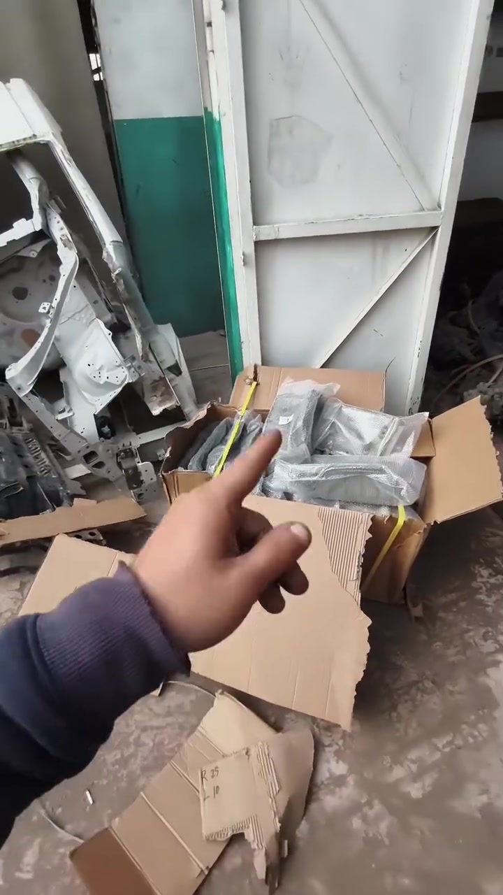 الشركة العالمية علي الفريجي الافضل في العراق في المصداقية بلعمل والضمان الجودة العالية جميع قطع الغيار الهايس والنيسان متوفر لدى العالمية🌏
كسره وعطش المدخل الثاني شارع الكورسات توصيل الى جميع أنحاء العالم
***********
***********
***********
