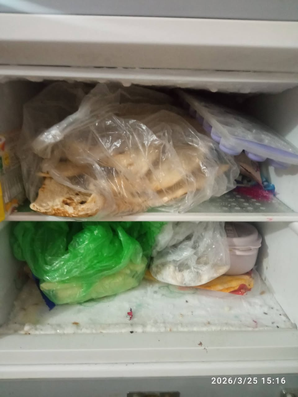 الثلاجة للبيع 
شغالة و نظيفة و تجميد 
١٢ قدم 
ياباني اصلي 
سعر ١٥٠ الف


**إذا كنت صاحب هذا الإعلان وتريد حذفه لأي سبب، رجاءا أرسل رسالة إلى الدعم الفني**