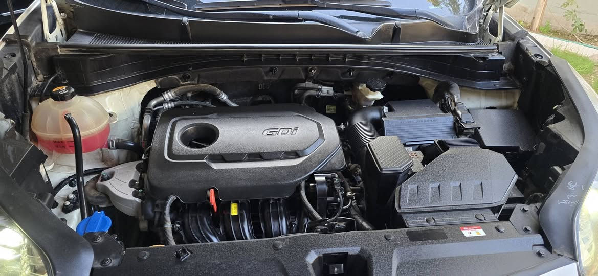 السلام عليك 
عندي هاي الاسبورتج ااامريكي  فووول الفوول مواصفات EX
يعني اعلى فئة موديل  ٢٢
حادثهة فقط الجاملغ الامامي فقططط 
بددددون شاصييي مكفوول
مواصفااات 
بصمة ...  بانوراما... كشنات جلد كهرباء 
بيهن تتدفئة وتبريد 
ويل كب دعاية فول تحكم 
وغيرهة من المواصفات المعروفة 
السيارة جددددا جديدة وفلس متصرف عليهة واحلى من الصور 
السعر المطلوب ١٨٠ وبيهة مجال 
الانصال ***********
