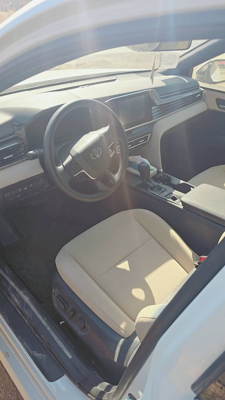 السلام عليكم
للبيع او مراوس
كامري هايبرد مطلوبه للمصرف
ياباني اصلي وكالة عبد اللطيف
 موديل ٢٥ كفاله عامه 
مرقم بغداد سنويه ولوحات 
باسم المالك والكفيل ابوه دكتور جامعي نفس البيت
مكان السياره بابل 
المالك من الرمادي 
السياره مواصفات E
السعر عند الاتصال
 ***********/ ***********
ما عجبك المنشور ادعيلنه بالرزق اسف عل اطاله
