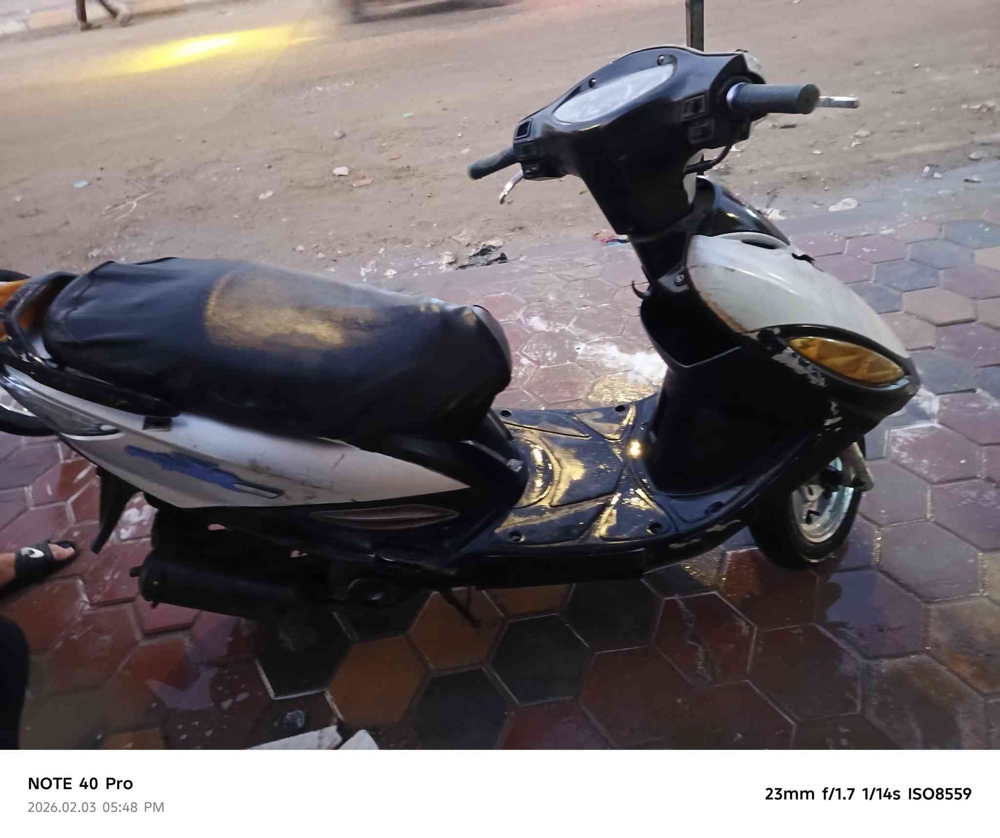 سلام عليكم دراجه چيفور مچفته تچفيت جديد دراجه شلعه ومعدل ولحسن خير من الله ما ناقصه شييء مكلف بنشر ما متواجد ع ما سنچر 
رقم راعيه *********** بي واتساب
