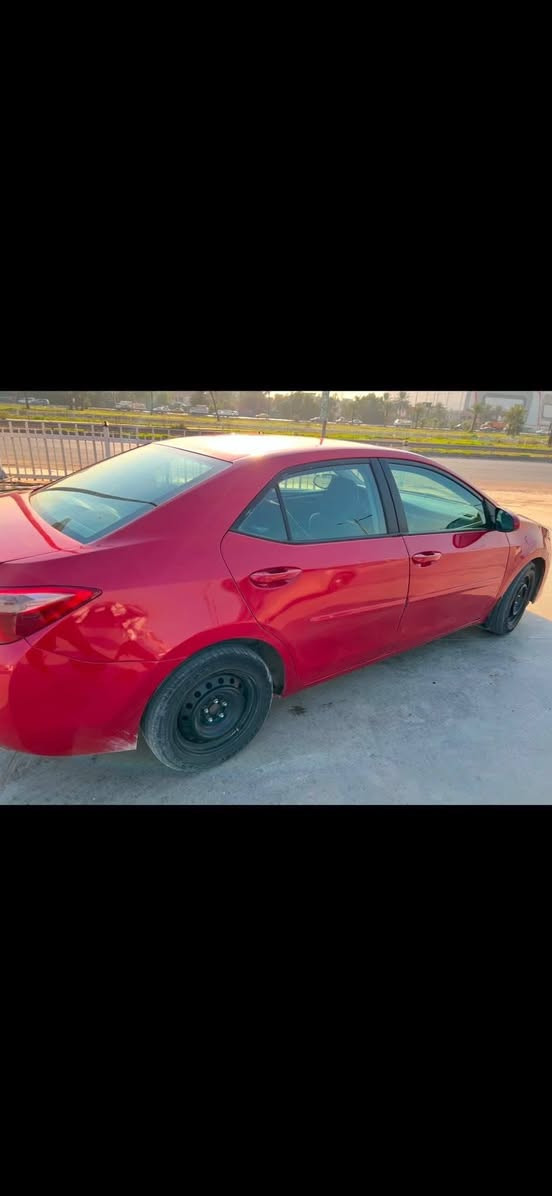 سلام عليكم
كورلاه البيع موديل 2018
سياره بيه بيبان اثنين امريكا وبل العراق صار بيه جاملغ 
أمامي وخلفي صبغ فقط جماليه يعني صار بيه صفحه 
محرك كير خير من الله 
وتبريد بعد معروف موصفات نص
سياره بسمي تحويل ثاني ***********
