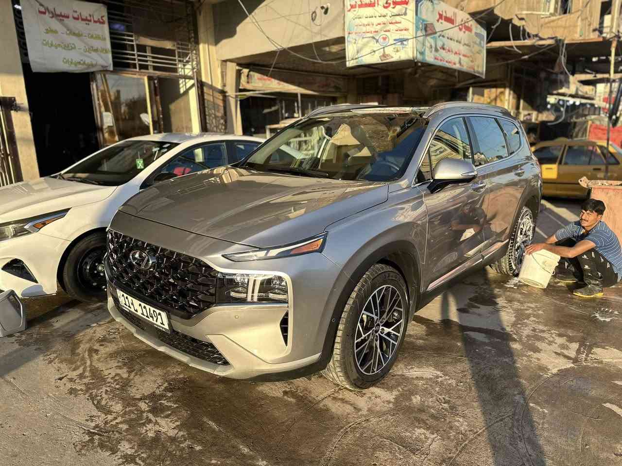 سلام عليكم سنتافي موديل 23 فول رقم بغداد جديد محرك 250 تيربو فول فول حادث جملغ خلفي وبنيد ماشيه 38 سياره اخت زيرو رقم ***********
