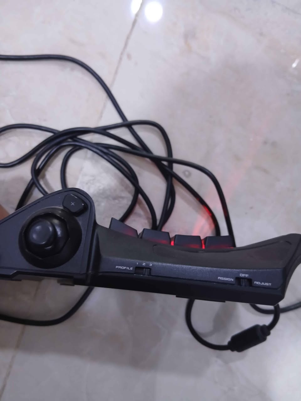 كيبورد بليستيشن احترافي للي يريد يحول البلي ماوس وكيبورد يشغل ps4  وبي مدخل usp للماوس واناره حمره تكدر تطفيها وتشغلها وتحكم بأزراره ومدخل aux للسماعات. نوعيته كلش حلوه وراقيه طول الكيبل مالته 3 امتار واكيد يدعم ويشتغل على كل الالعاب والتصفح بغداد, العراق


**إذا كنت صاحب هذا الإعلان وتريد حذفه لأي سبب، رجاءا أرسل رسالة إلى الدعم الفني**