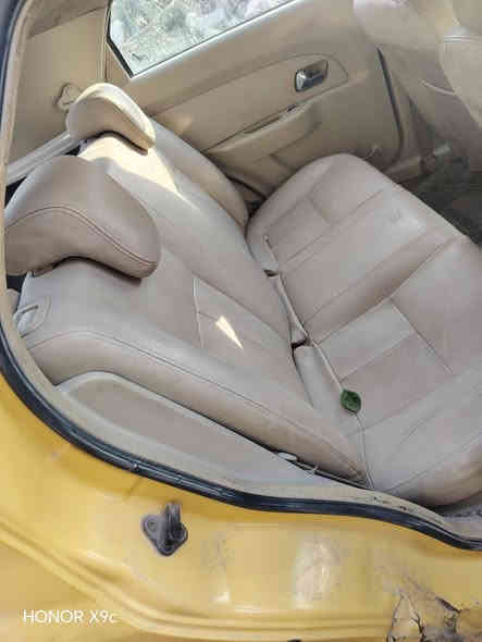 السلام عليكم اخوان شيري للبيع 15$جاهزه مكينه كير نظيف تخم تاير وحداده 80 سنويه 23مصفره هيئه وغرامات تحويل مباشر موديل 11 عنوان بابل جبله ***********
