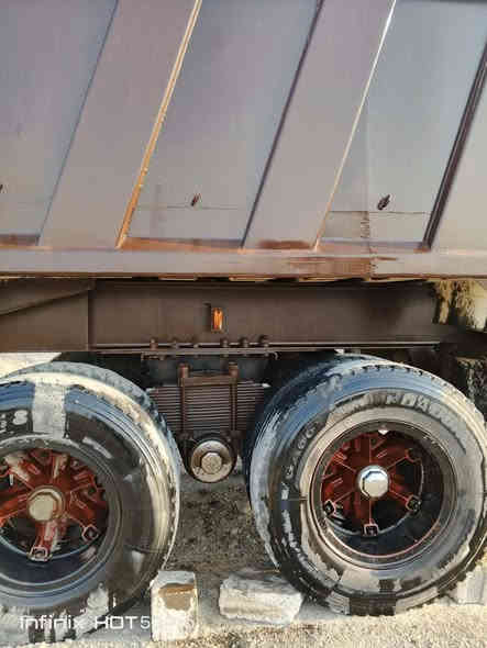 عربانه للبيع  ويه التعلا ٣١ متر شقل بغداد مجموعه المانيه براد ١٦ شاصي ١٦ السعر ١١٠ ورقه وبيه مجال للشراي المكان الأنبار الكرمه اي استفسار عل هذا الرقم ***********
