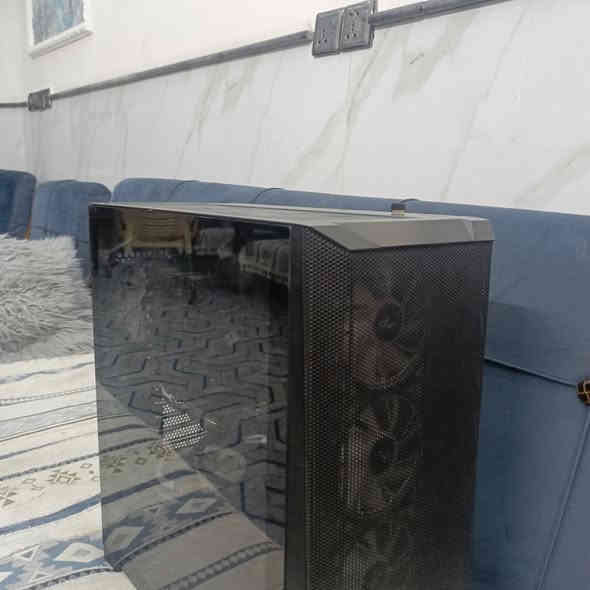 سلام عليكم ورحمه الله وبركاته
فقط كيس للبيع مواصفات👇

رامات: 24gb

كرت الشاشه: RX6600

معالج: i5 12400F

المساحه:
SSD 1تيرا
Hdd 1تيرا 

بور سبلاي:650w

واتساب: ***********

مكاني بغداد جديده 

السعر: 850 وبيه مجال اللي يحب يتواصل على الخاص وتحياتي للجميع ❤️
