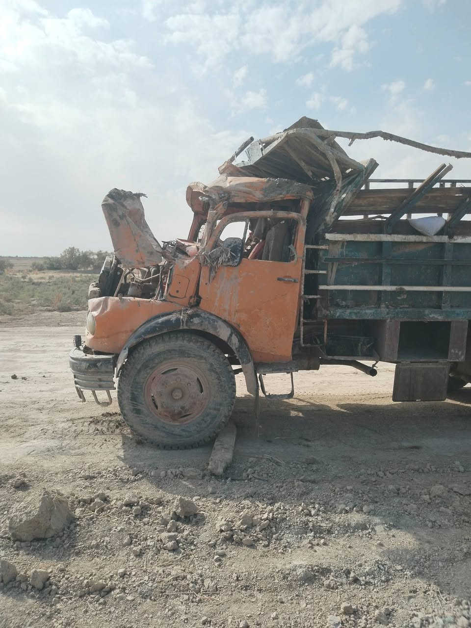 السلام عليكم سيارة البيع حصنيه موديل 63
كير ومكينه مابيه شي
رقم مثنى اصفر صدامي مداور شوكت ماتريد
*********** تصال
