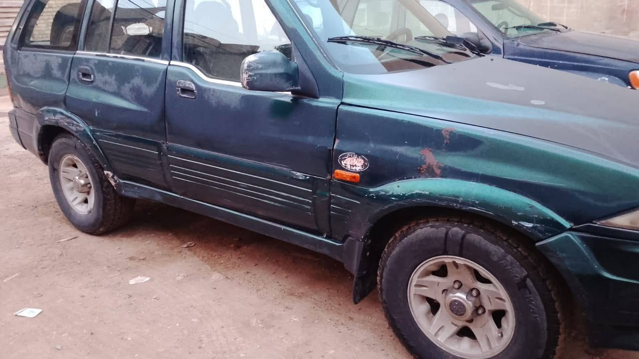 سانك يونك سبعه راكب كير محرك vvt 3000 جدد تخم تاير صدر امامي خلفي جديد سياره ناعمه كلش دواخله حللوه  رقم بغداد انكليزي السعر ٤٠ الاتصال ***********
