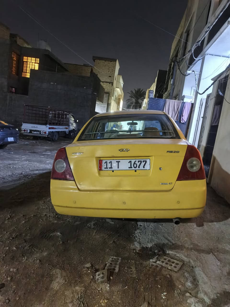 السلام عليكم شيري اي فايف كير ومحرك كورله  وخير من الله ثنينهن  وتبريد شغال وضفيره ولا جطل بيها صدردها امامي خلفي جيد نسبه ٨٠/١٠٠ ومصفره هيئه وغرامات وارقام نكليزي  الرقم *********** مكان كاضميه بغداد سياره بيها زنون ب ١٥٠ الف
