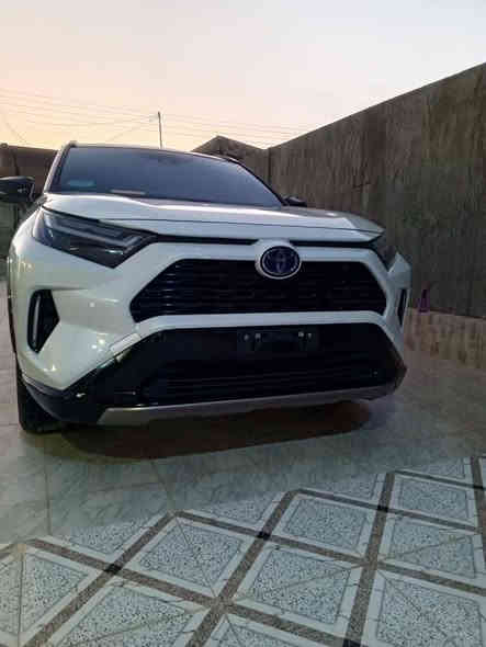 سلام عليكم تيوته راف فور هايبرد XSE 2023 وارد امريكي مرقم كامل حادثه كما موضح في الصور مصفات  كشن جلد كهربائي تبريد تدفءه فتحه سقف فول مواصفات عله فءه السعر275$ المكان الانبار الرمادي رقم الهاتف ***********
