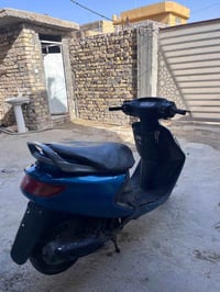 السعر 450وبيها مجال للاستفسار الاتصال على هذا الرقم  07874686981