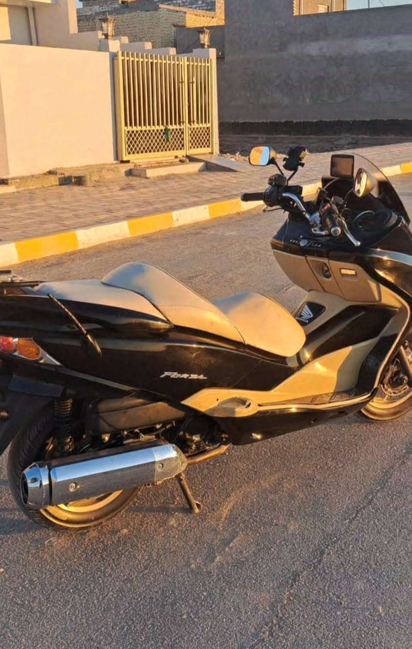 للبيع 
فورزا 010
MF-010 
كفاله عامه 
فول مواصفات 
1) تدفئه يدات 
2) نظام مانع انزلاق ABS
3) مسجل بلادي بس بيه مشكله واكف 
بس شادله ام بي ثري ثاني 
اريل بلادي 
ويل ذهبي كلوب جنطه حساس ستان 
نضام سكيورتي طكتين 
كرستال 
7 كير 4 تحويلات 
مابيه نقص الدراجه ماشيه 38 
السعر والاستفسار خاص...


**إذا كنت صاحب هذا الإعلان وتريد حذفه لأي سبب، رجاءا أرسل رسالة إلى الدعم الفني**